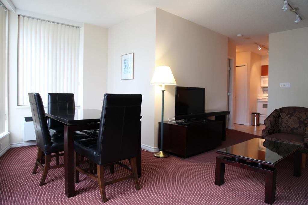 Vancouver Airport Condos Ричмънд Стая снимка