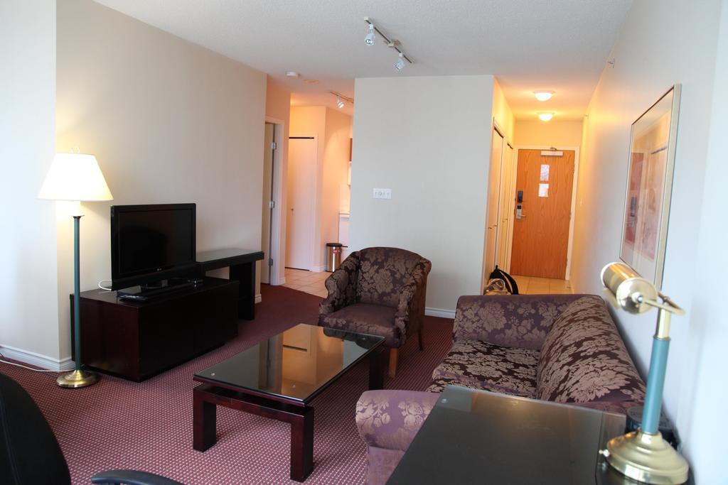 Vancouver Airport Condos Ричмънд Стая снимка