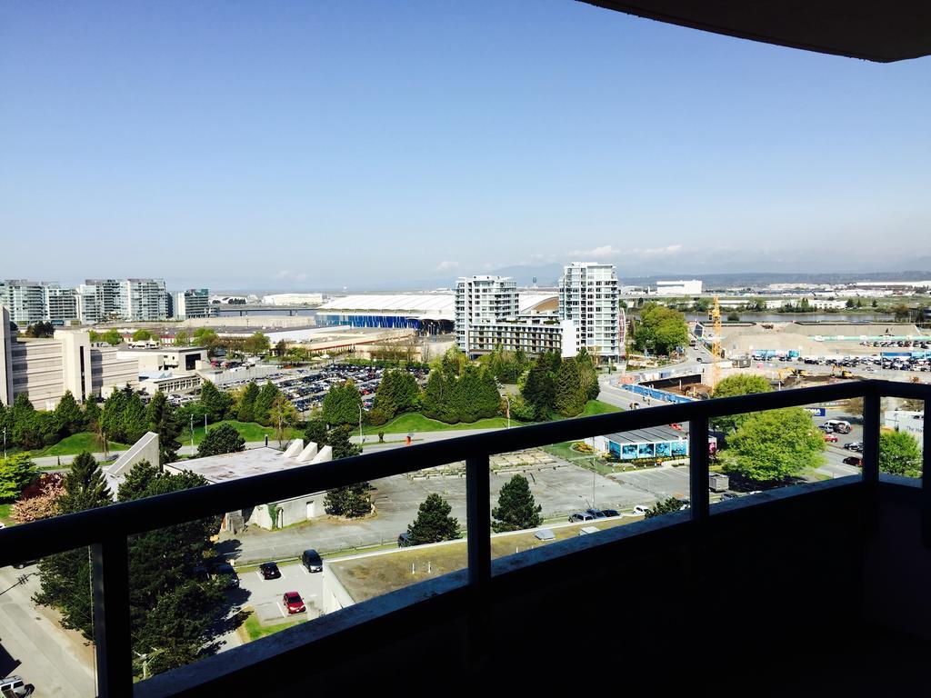 Vancouver Airport Condos Ричмънд Стая снимка