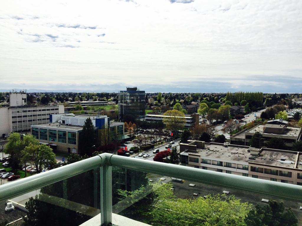 Vancouver Airport Condos Ричмънд Стая снимка